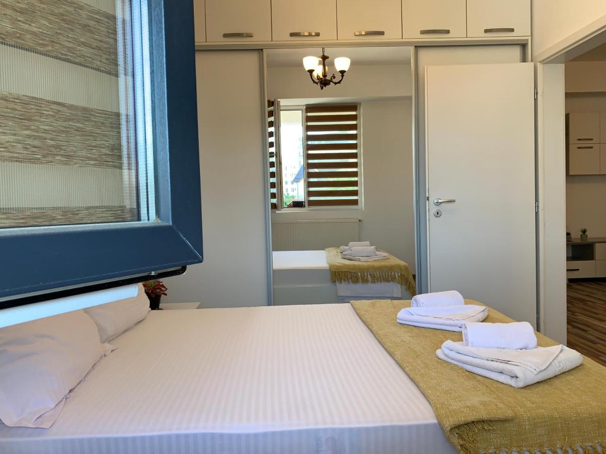 Tod Apartments Palas ยาช ภายนอก รูปภาพ