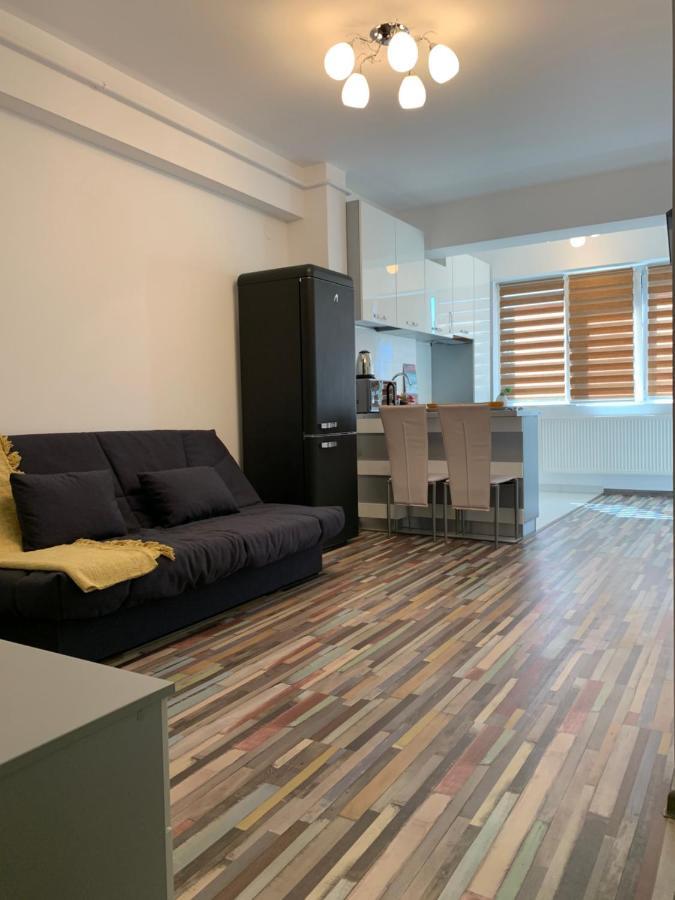 Tod Apartments Palas ยาช ภายนอก รูปภาพ