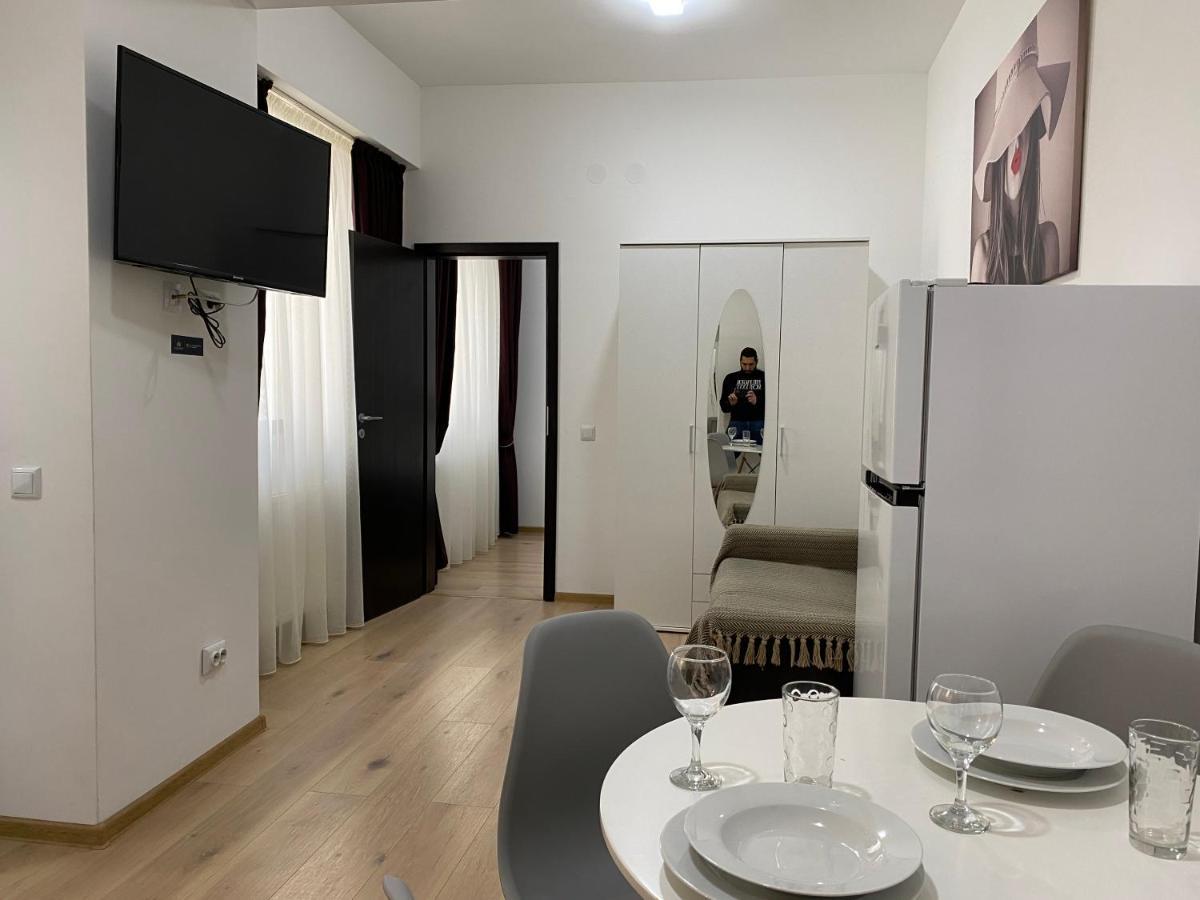 Tod Apartments Palas ยาช ภายนอก รูปภาพ