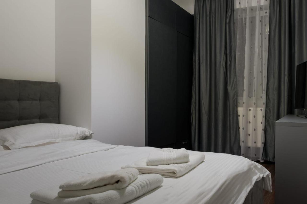 Tod Apartments Palas ยาช ภายนอก รูปภาพ